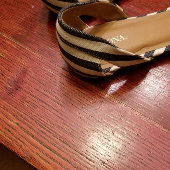 Navy  and linen striped slip ons in loved conditio - Picture 6 of 6